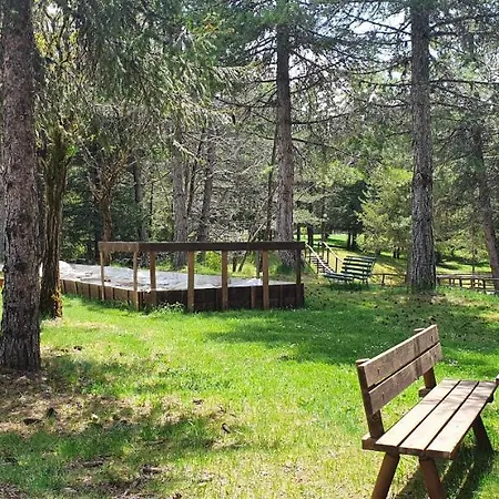 Immerso Nel Verde Del Parco D'abruzzo *